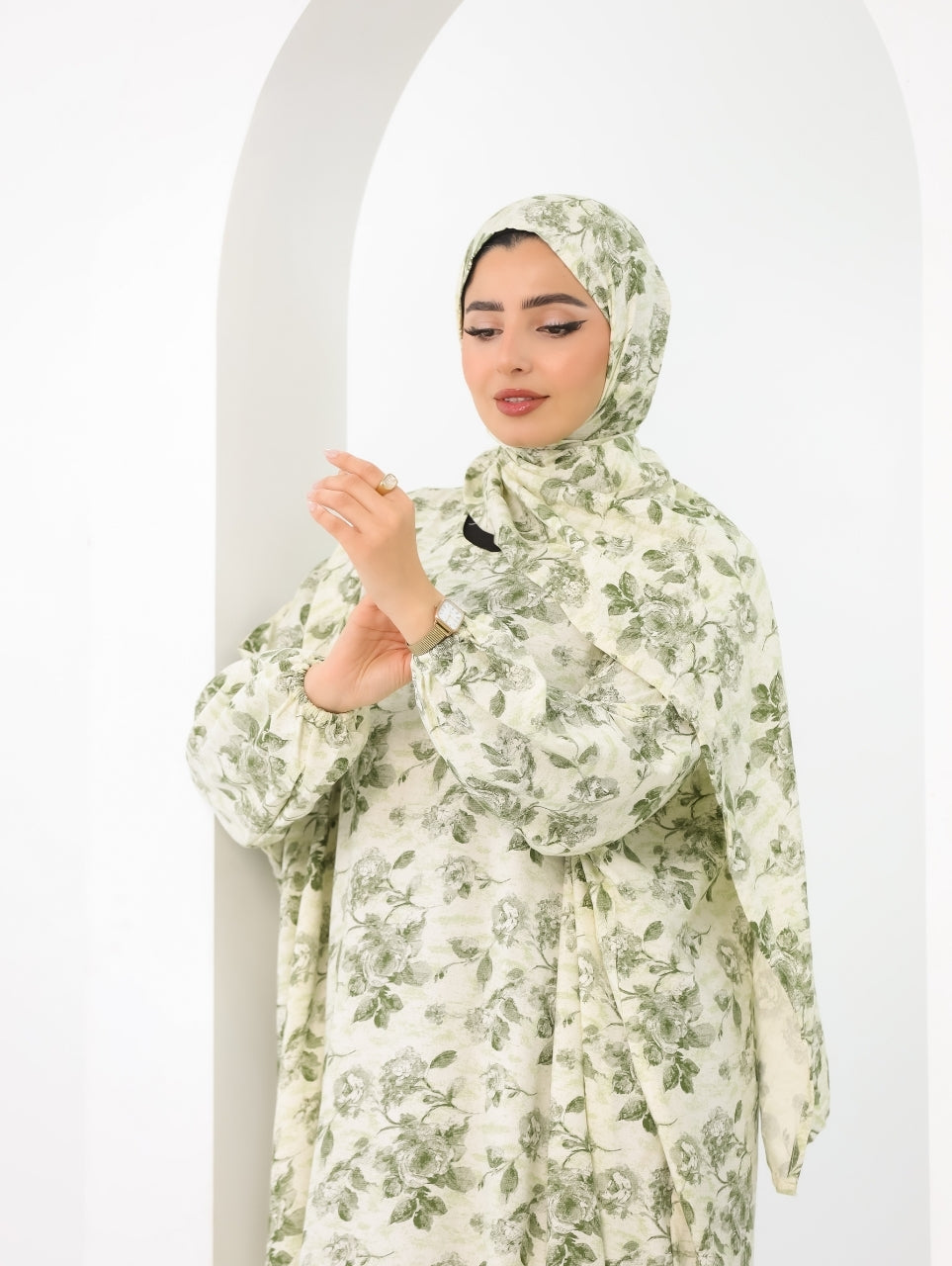 AZIZA – Sage Blossom