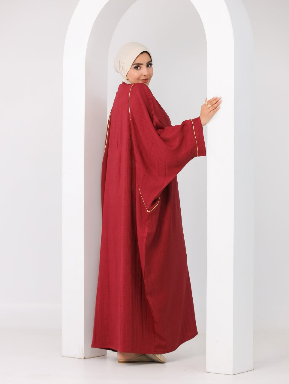 AZIZA - Desert Queen