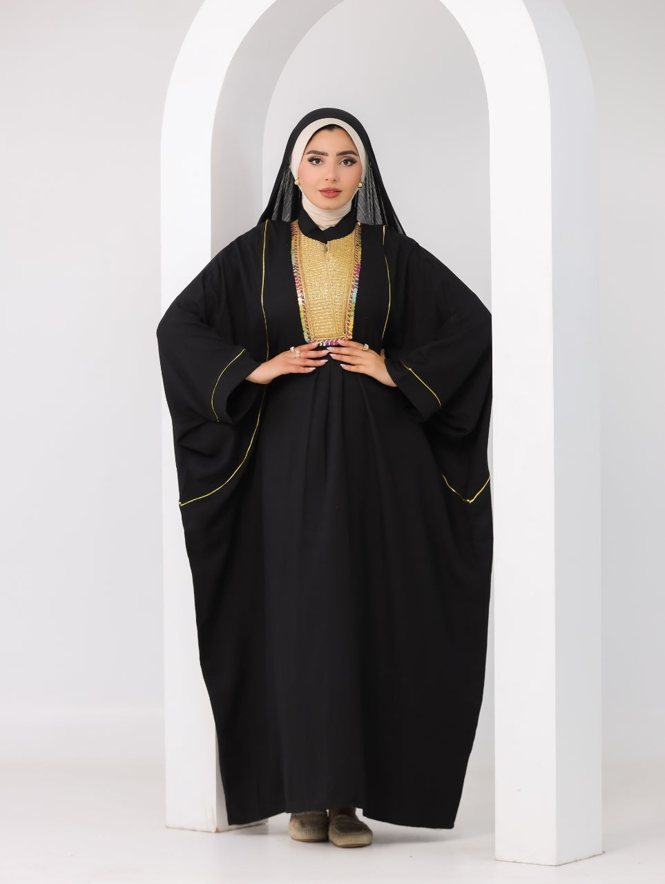 AZIZA - Desert Queen