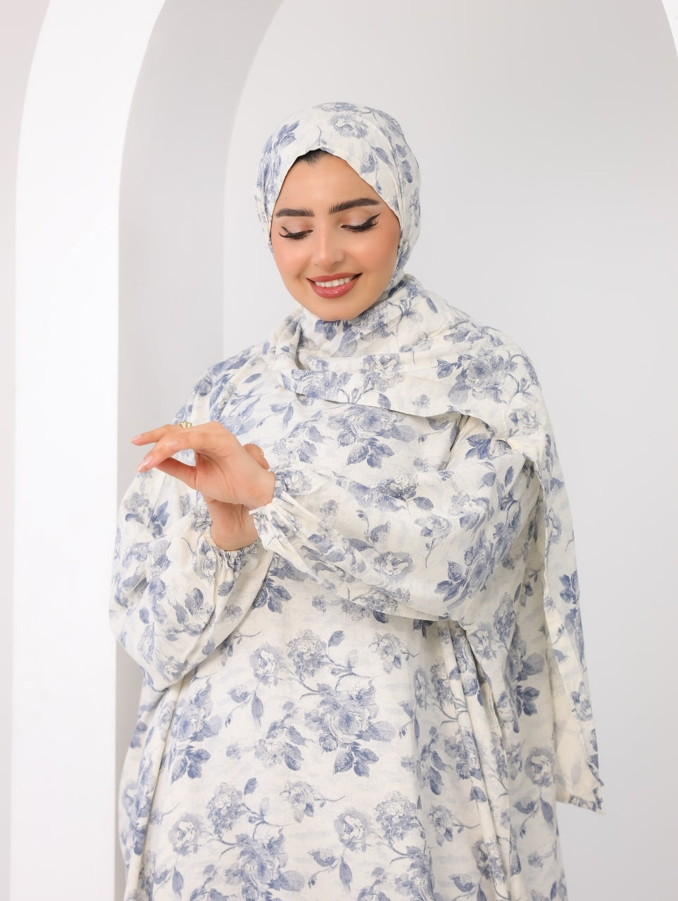 AZIZA – Sage Blossom