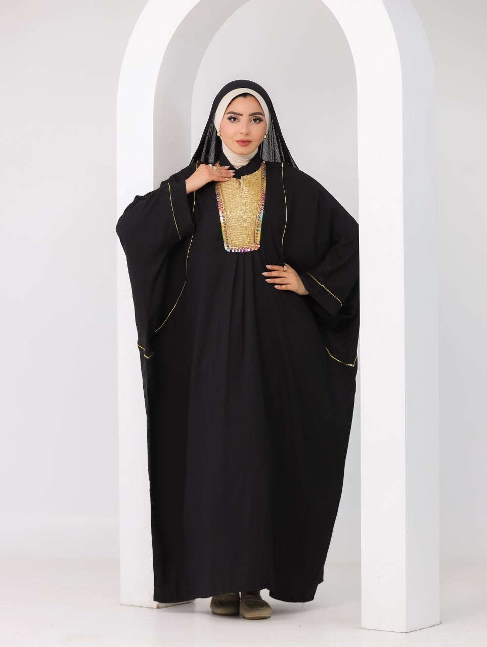 AZIZA - Desert Queen