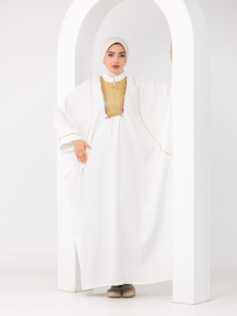 AZIZA - Desert Queen