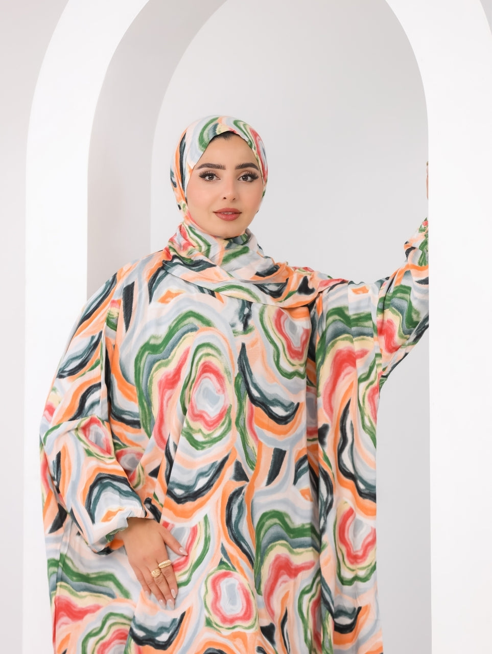 AZIZA – Color Wave