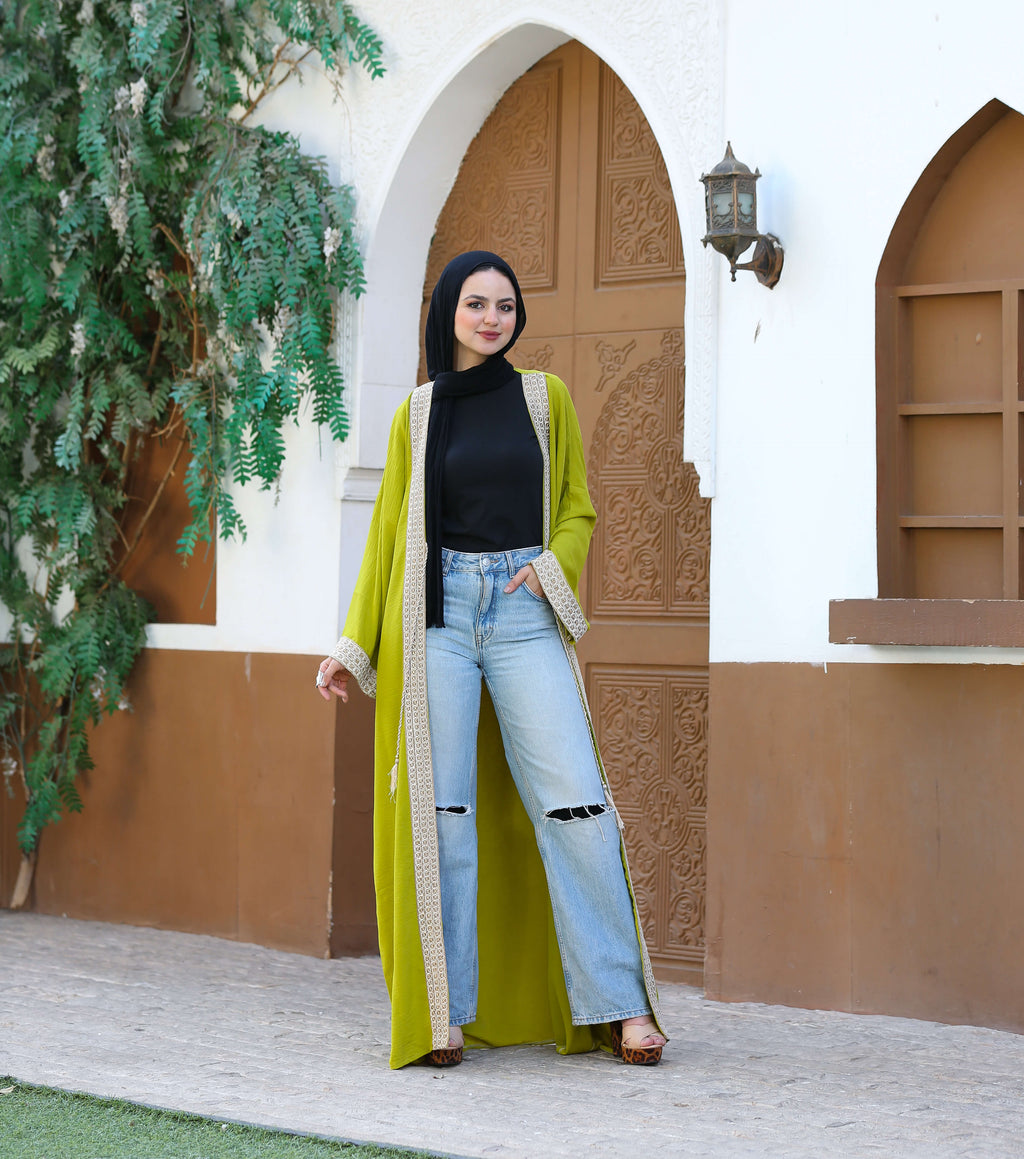 AZIZA -  Cozy Queen Cardigan