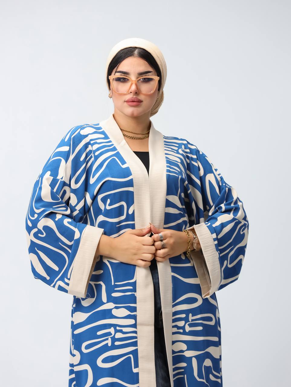 AZIZA -  Kimono – Muted Motion