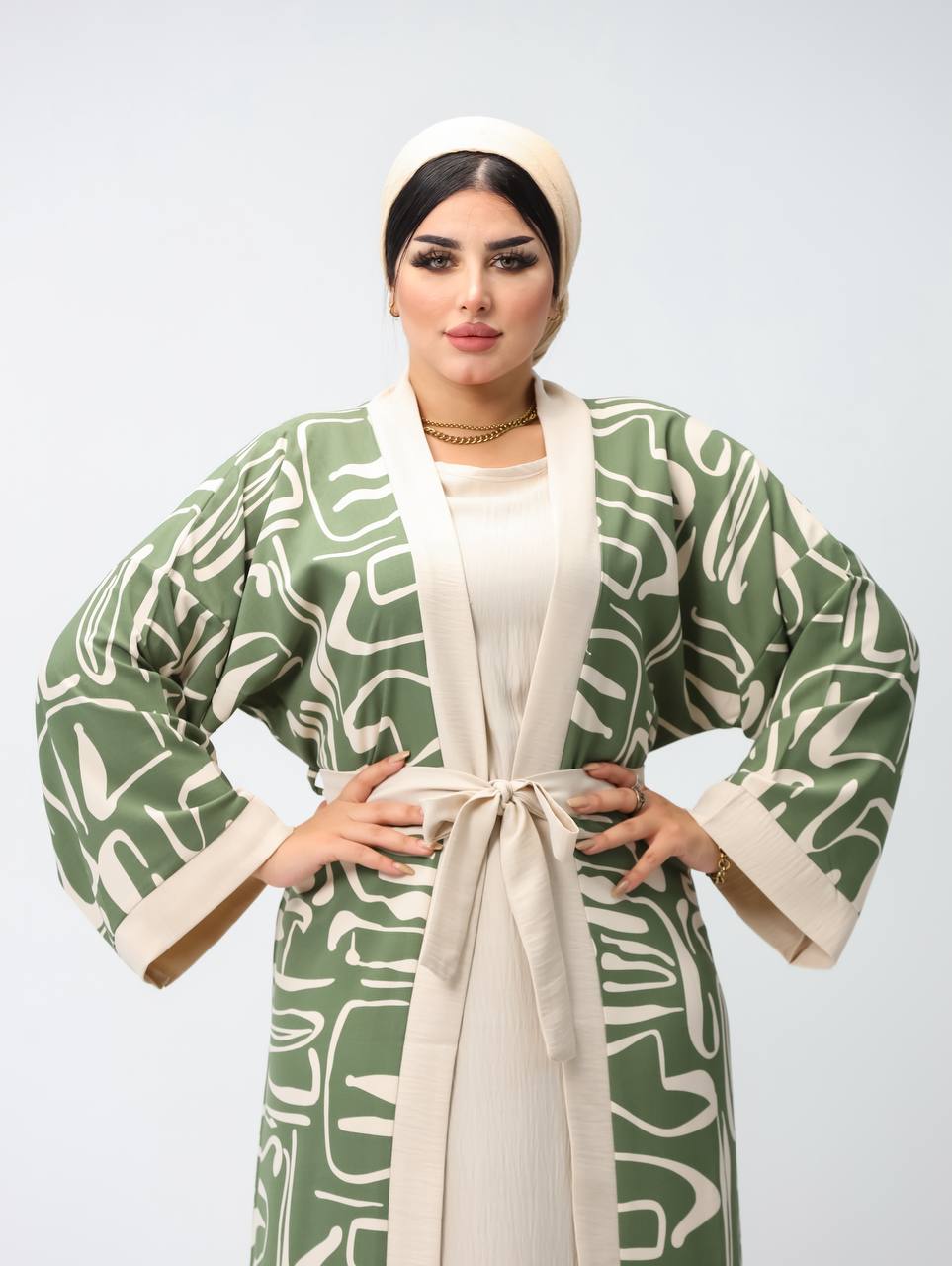 AZIZA -  Kimono – Muted Motion